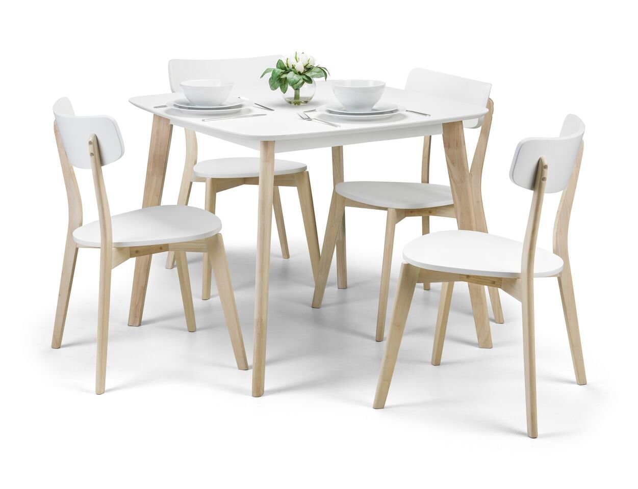 Case Dining Table and 4 Chairs in White with Limed Oak Legs